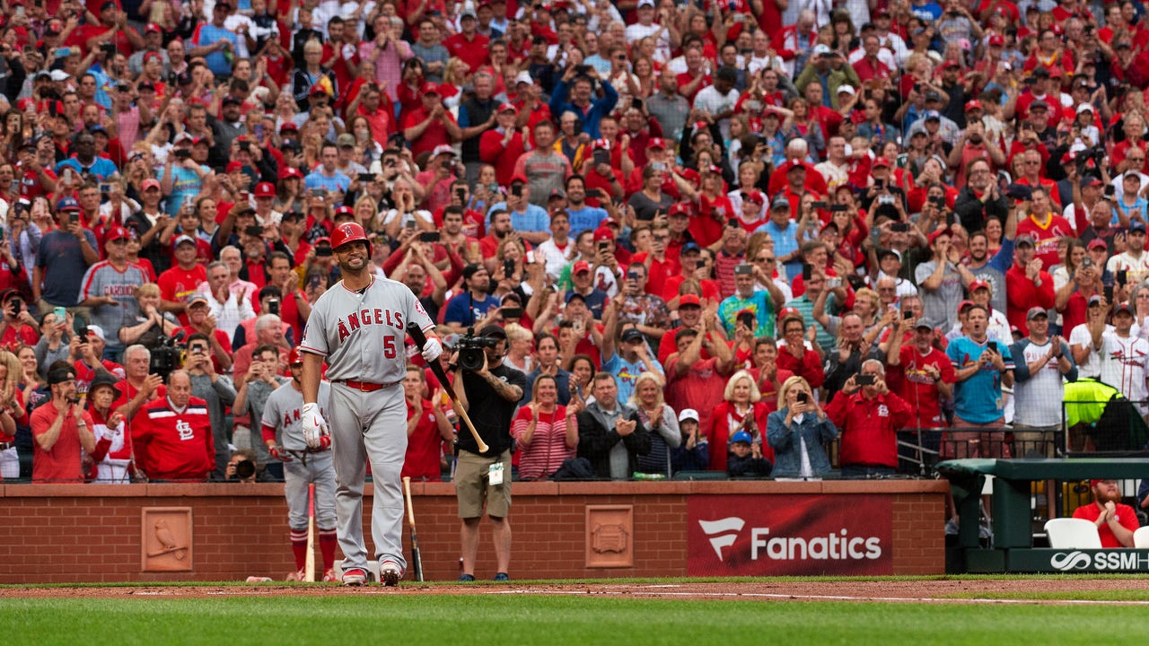 Pujols cheered in return, but Angels fall to Cardinals 5-1